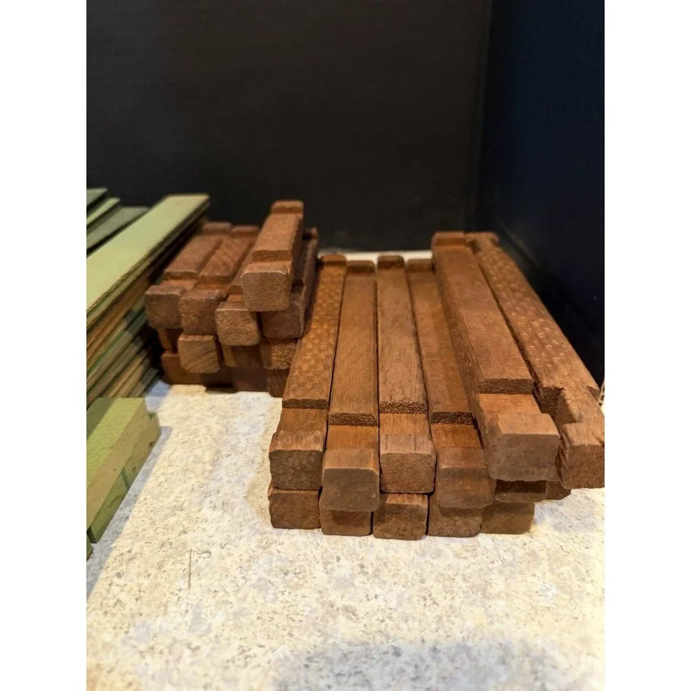 Vintage Lincoln Logs Huge Lot 216 Pieces Roof Slats Metal Clips Chimney